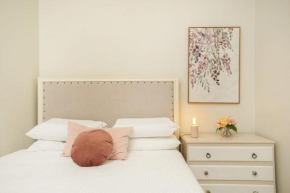 Comfortable Terrace in Central Location